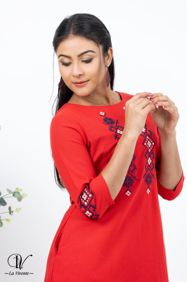 Red Linen Embroidery Dress La Vivente