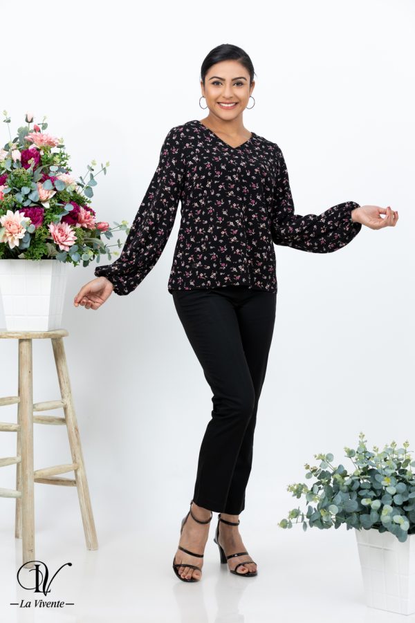 Floral printed V-neck Top - Image 4