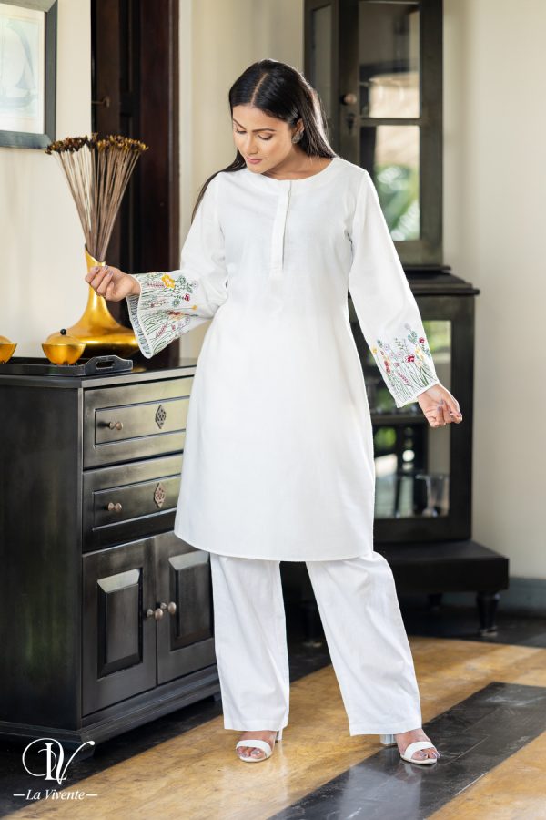 Embroidery linen kurta - Image 5