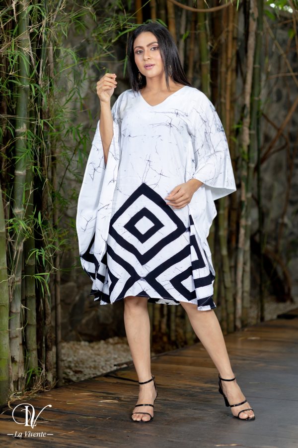 Geometric Batik Kaftan - Image 3