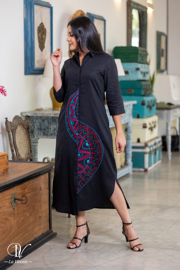 Abstract Embroidered Maxi Shirt Dress - Image 3