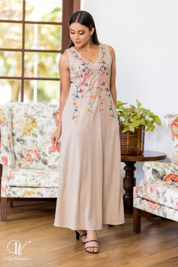 Floral Embroidered Sleeveless Maxi Dress - Image 4