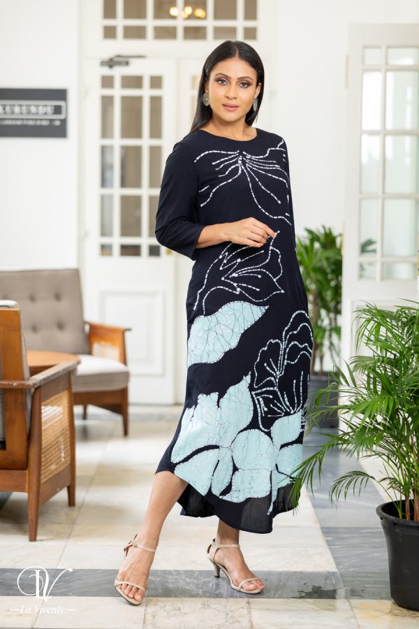 Curved Hem Abstract Floral Printed Batik Midi Dress - Image 5