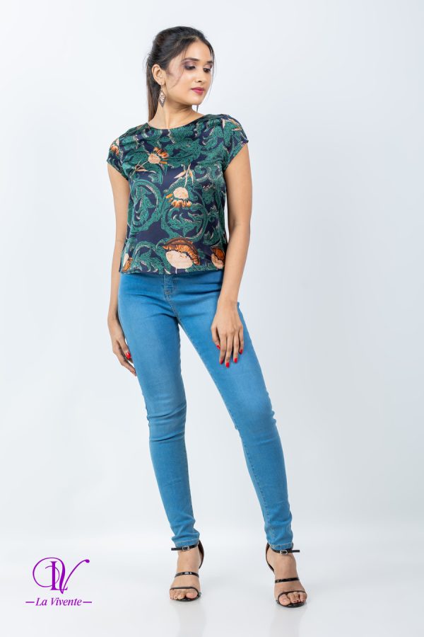 Abstract Patterned Round Neck Cap Sleeved Top - Image 5