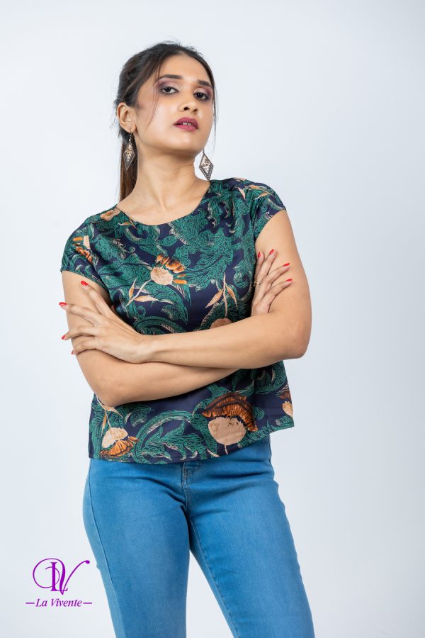 Abstract Patterned Round Neck Cap Sleeved Top - Image 2