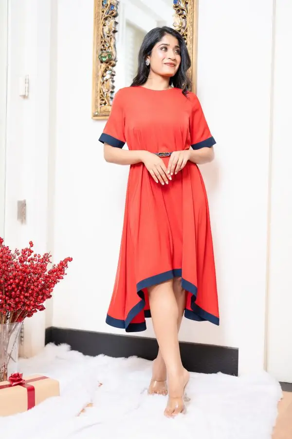 Hem & Sleeve Contrast Detailed High-Low Short Dress - Image 5