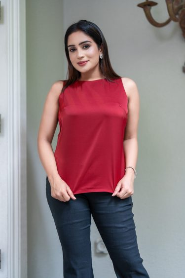 Sleeveless office top
