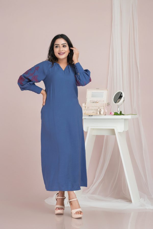 Sleeve Embroidered Notch Necked Maxi Dress - Image 3