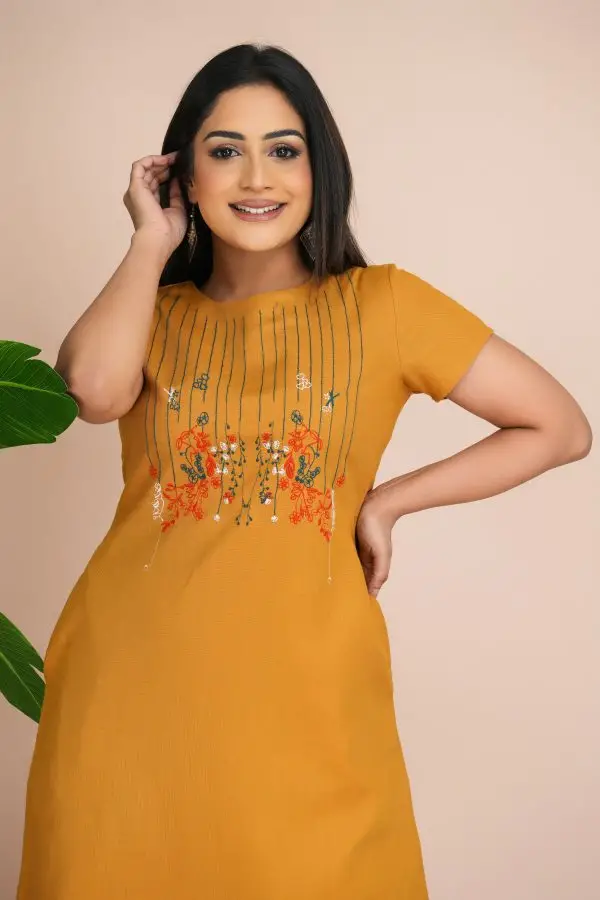 Floral Embroidered Short Sleeved Short Dress