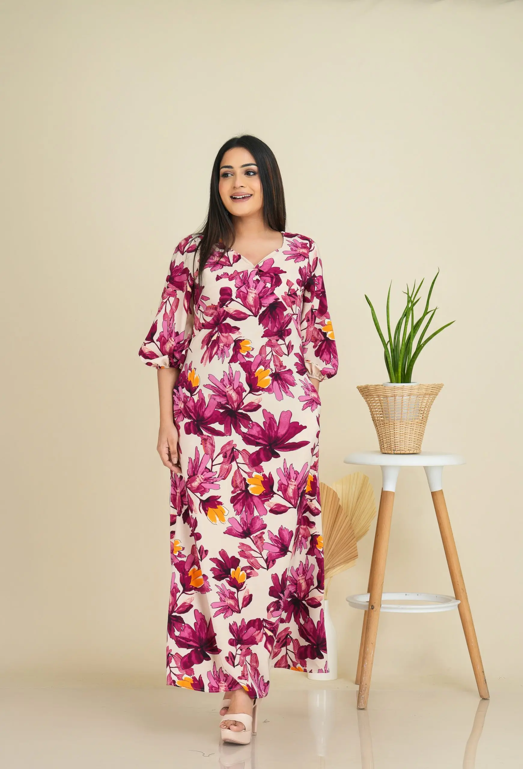 Floral Patterned Knot Detailed Maxi Dress - Image 4