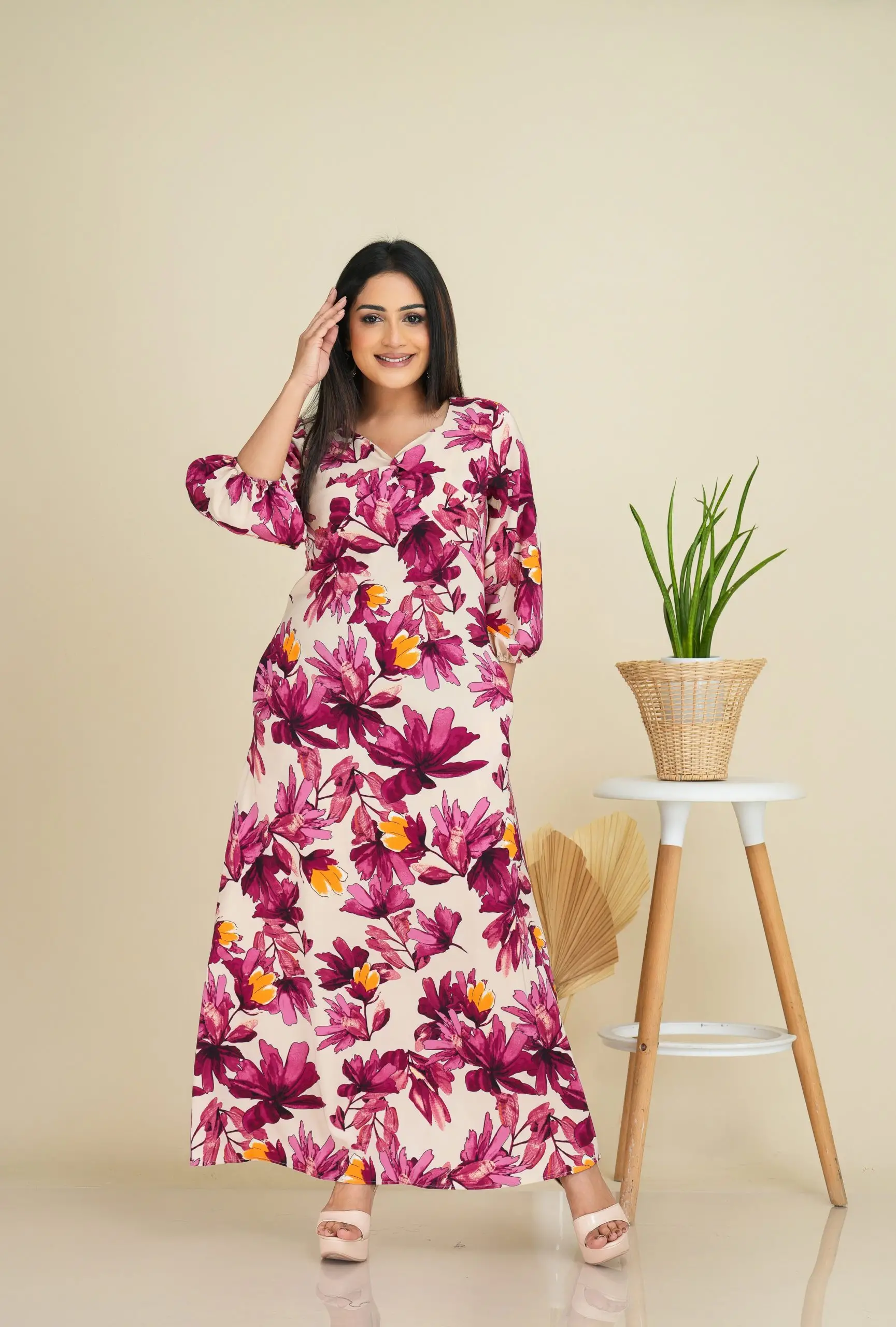 Floral Patterned Knot Detailed Maxi Dress - Image 3
