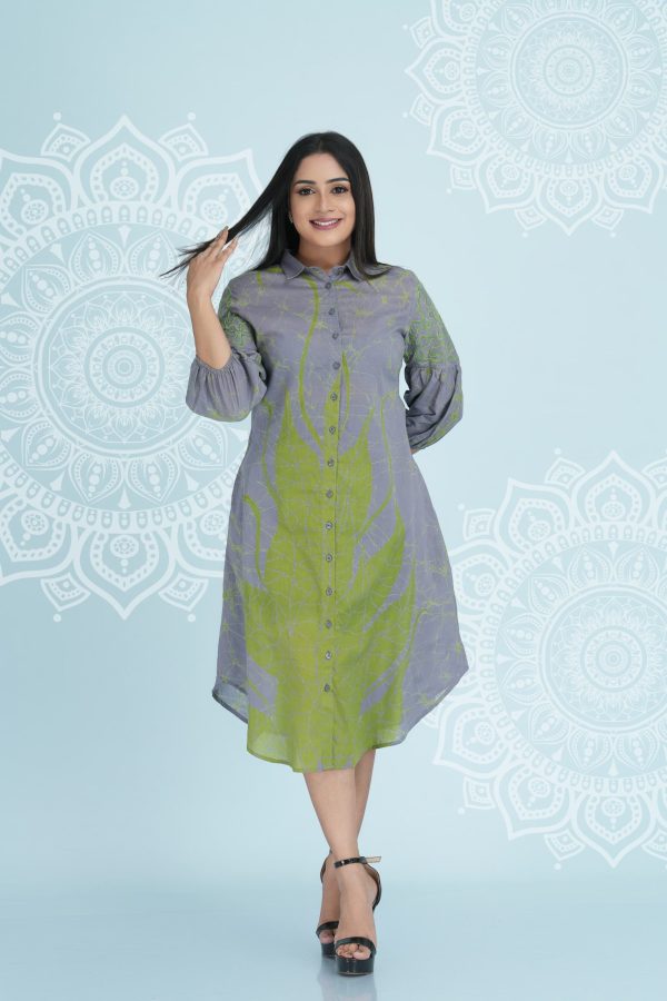 Sleeve Embroidered Foral Printed Batik Midi Dress