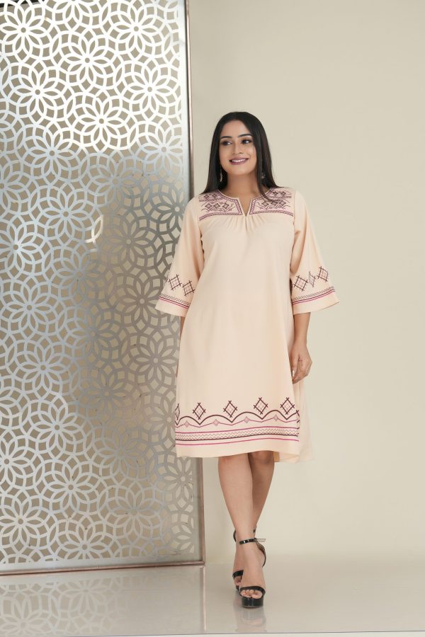 Geometric embroidered notch-necked short dress