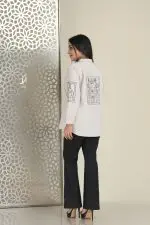 Sleeve & back applique detailed button up shirt blouse - Image 2