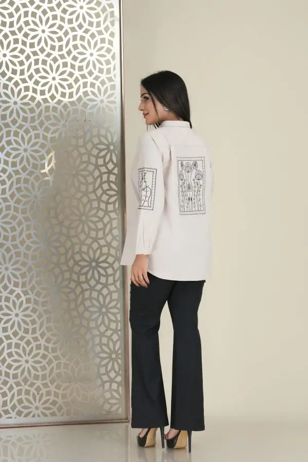 Sleeve & back applique detailed button up shirt blouse - Image 2