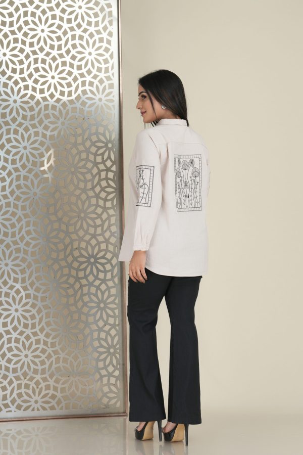 Sleeve & back applique detailed button up shirt blouse - Image 2