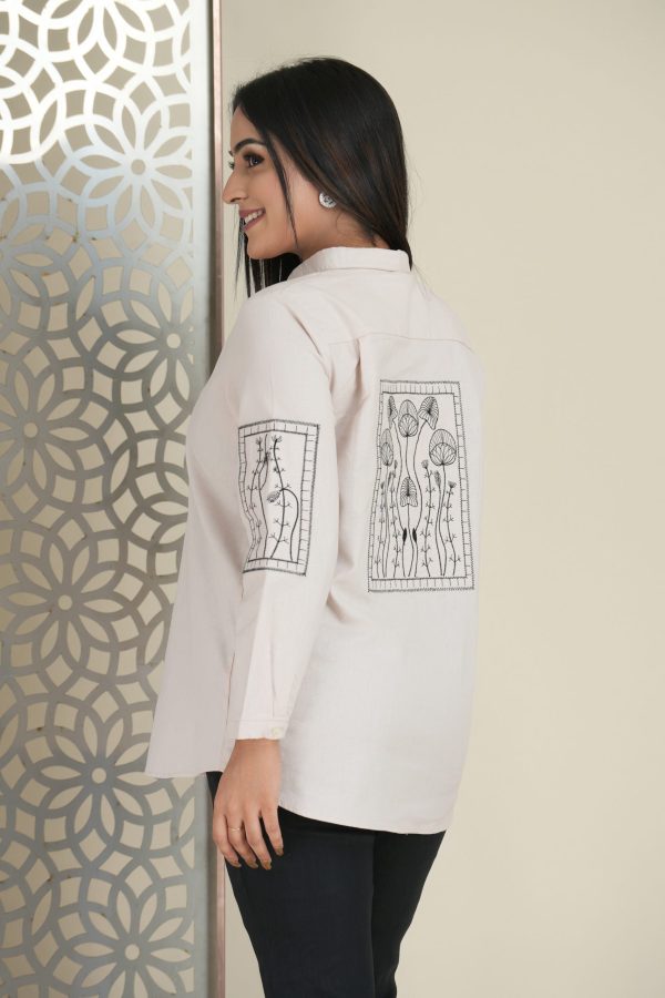 Sleeve & back applique detailed button up shirt blouse - Image 3