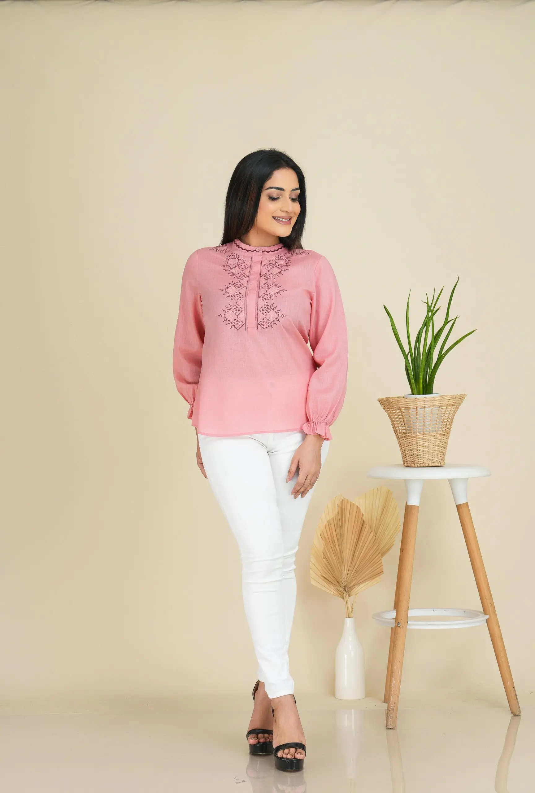 Embroidered Linen Top - Image 3