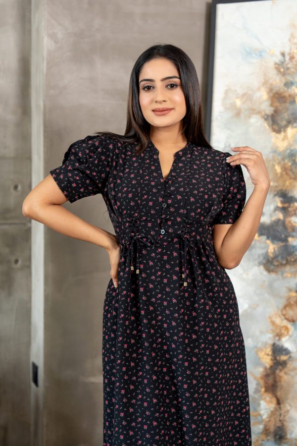 Floral Patterned Tie-Up Detailed Maxi Dress