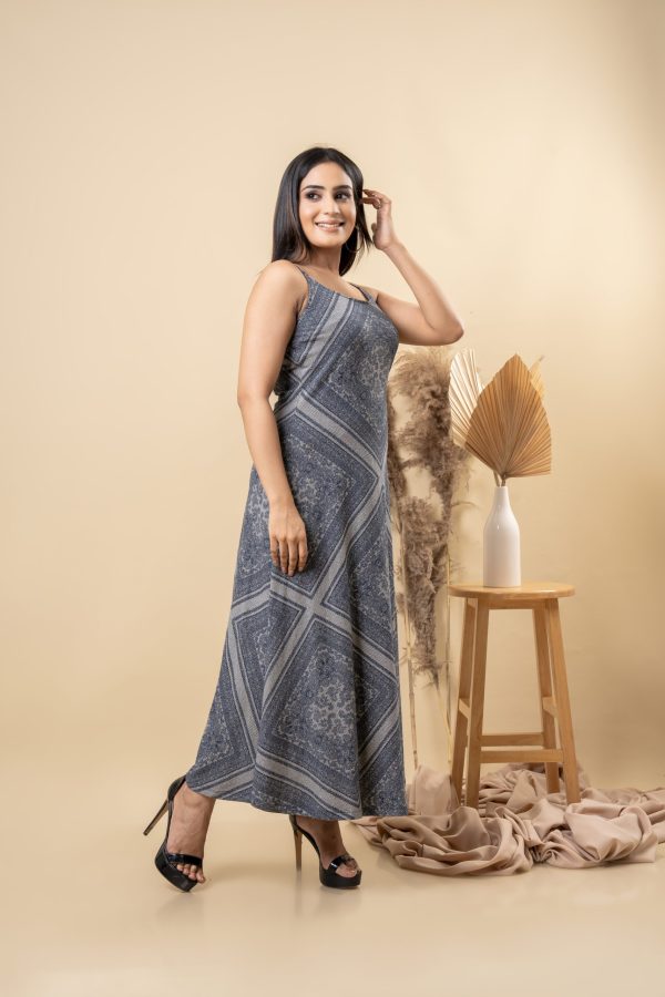 Geometric Patterned Strappy Maxi Dress - Image 4