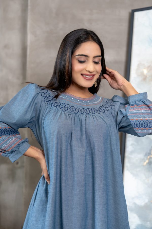 Embroidered Loose Fit Short Dress - Image 3