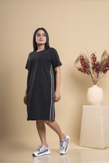 Side Decorative Detailed Loosefit T-shirt Dress