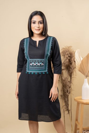 Geometric Embroidered Notch Necked Short Dress