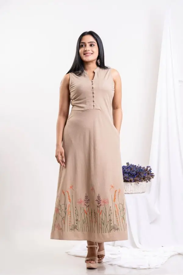 Floral Embroidered Sleeveless Maxi Dress - Image 2