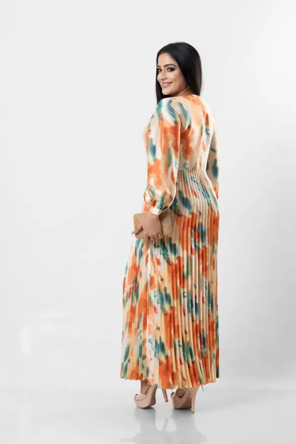 Abstract Patterned Sunray Maxi Dress - Image 4