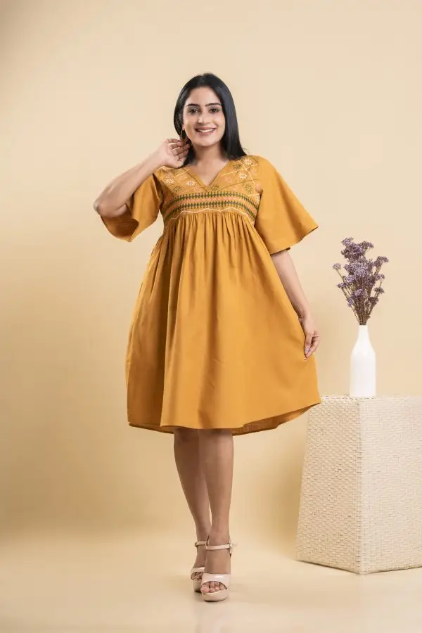 Front York Embroidered Short Dress - Image 4