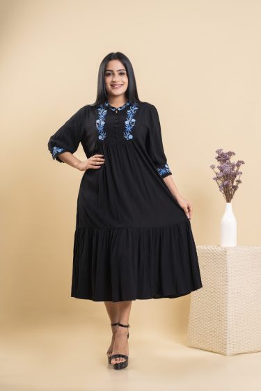 York & cuff embroidered maxi dress