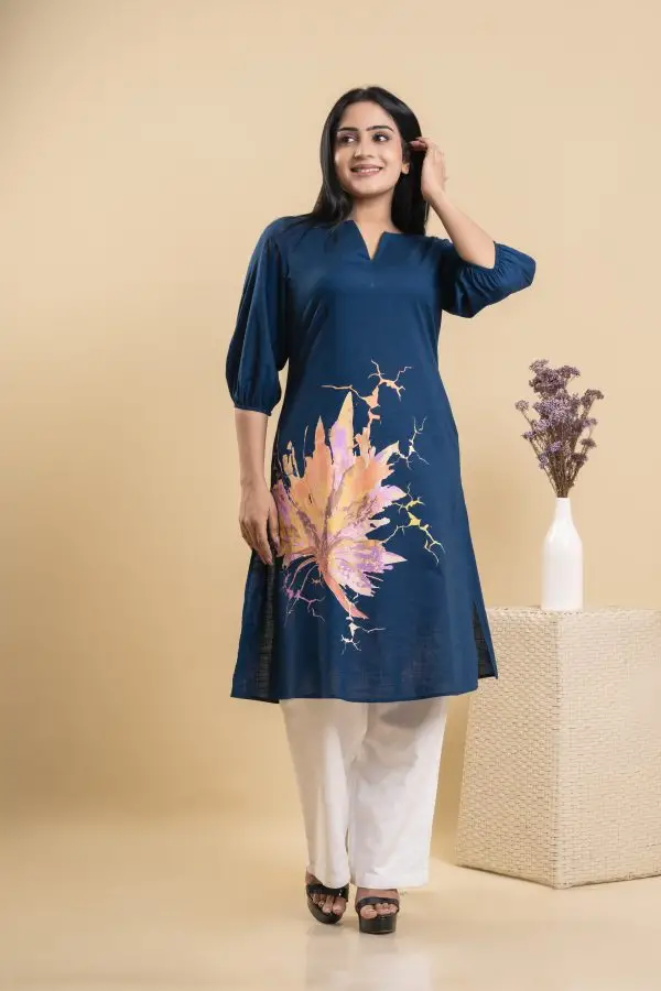 Abstract Printed Notch Necked Kurta - Image 2