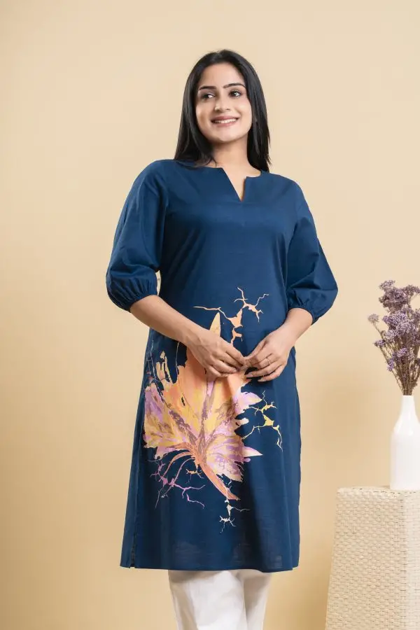 Abstract Printed Notch Necked Kurta - Image 4