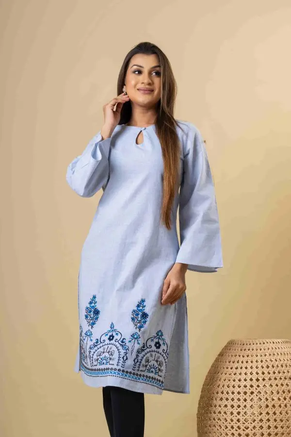 Front Hem Embroidered Kurta - Image 3