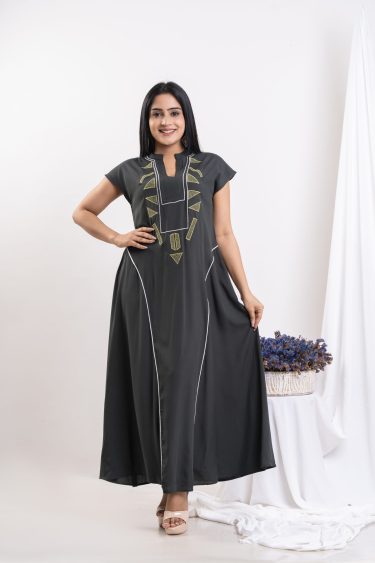Embroidered Contrast Detailed Maxi Dress