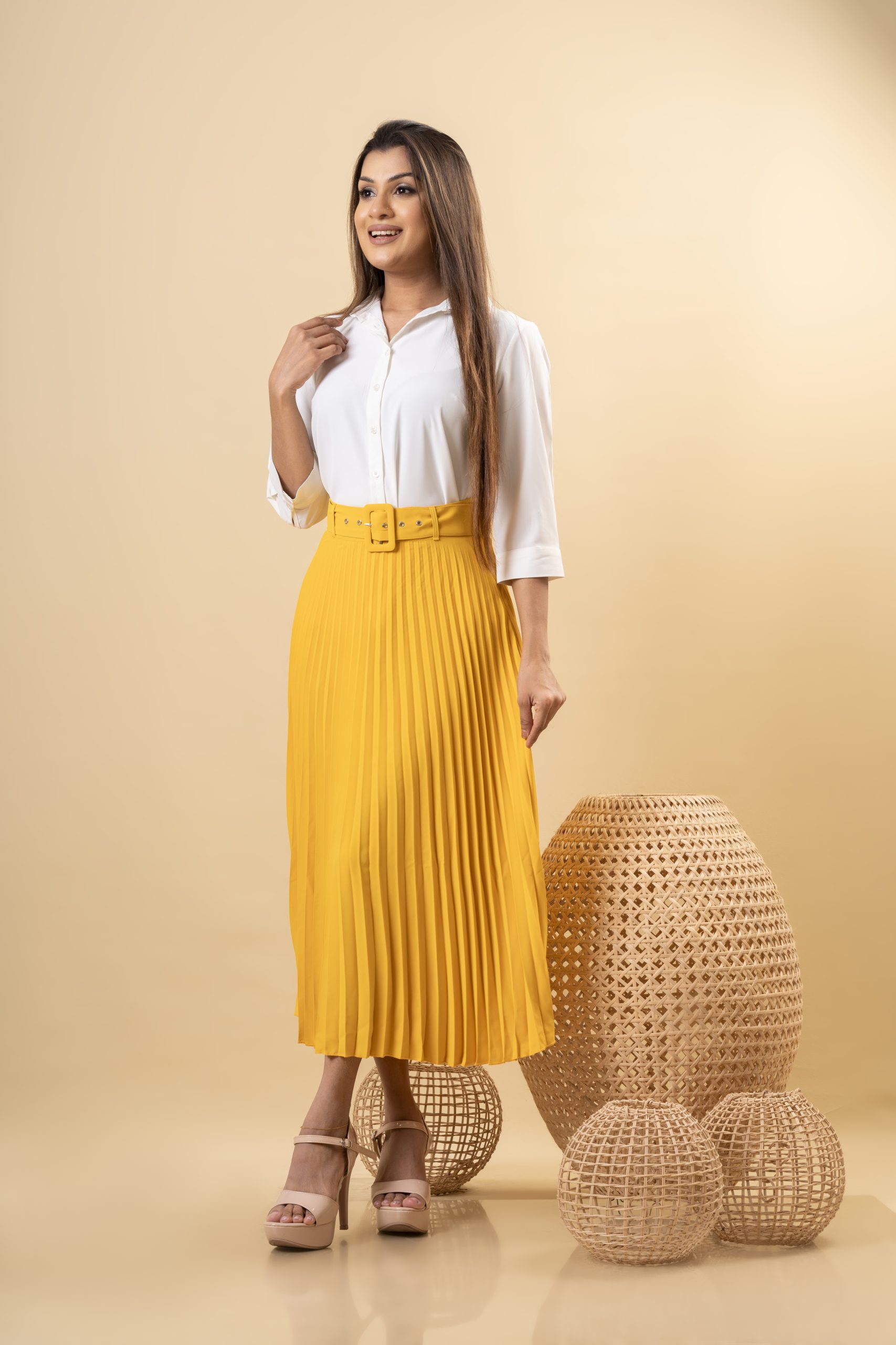 belted-sunray-maxi-skirt-la-vivente