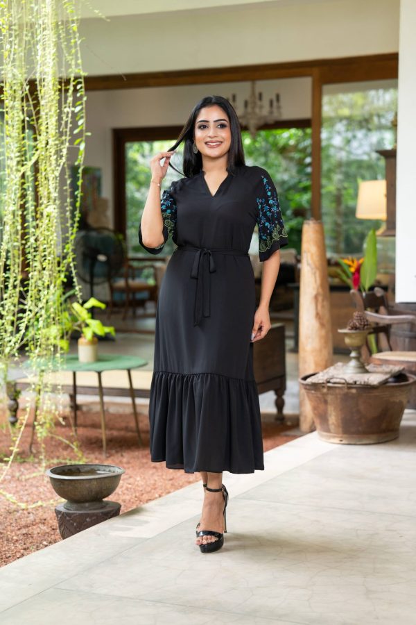 Sleeve Embroidered Tiered Maxi Dress - Image 3