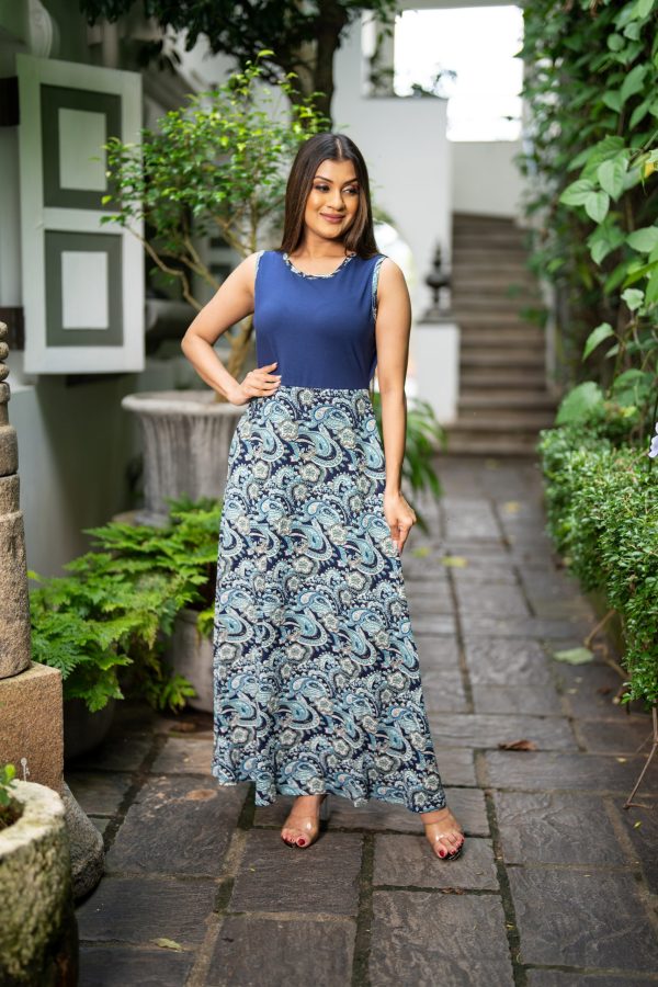 Two-Tone Printed Sleeveless Maxi Dress - Image 2