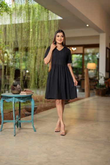 Knit-Polyester Mixed V Necked Short Dress