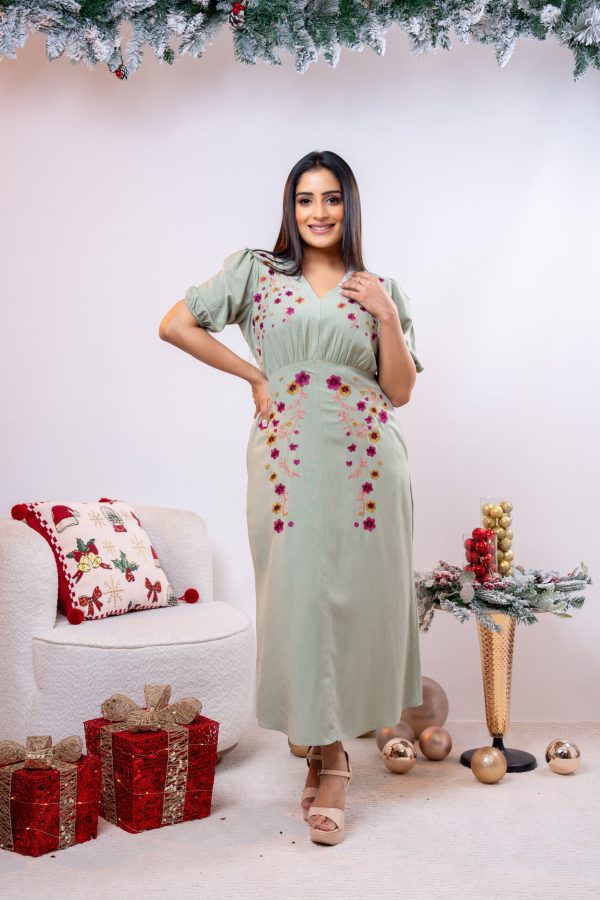 Floral Embroidered Waist Gathered Maxi Dress - Image 3