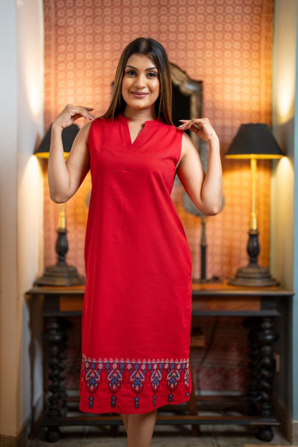 Embroidered Sleeveless Short Dress - Image 2