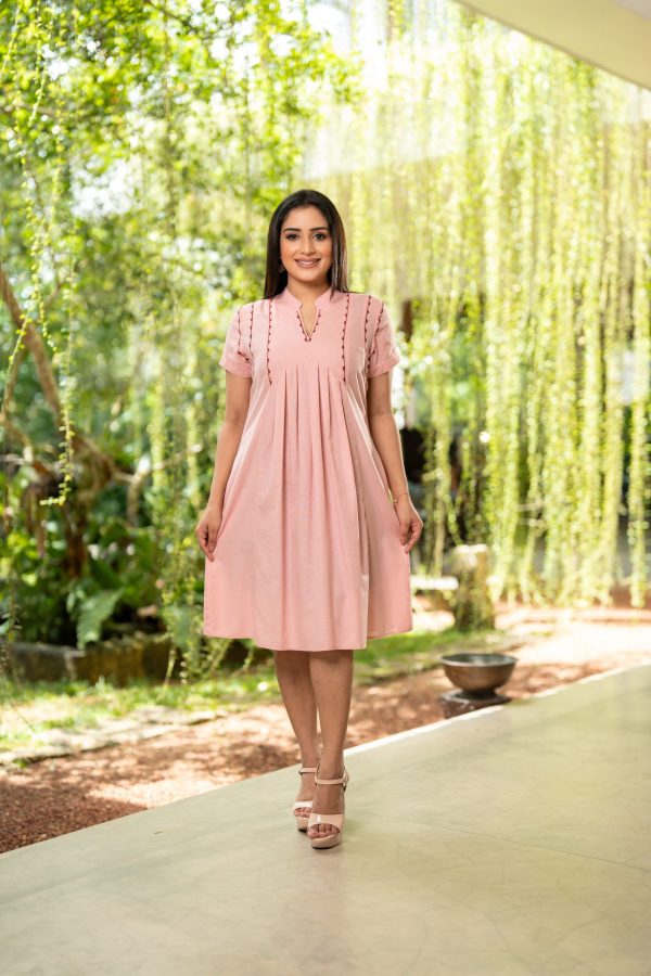 Embroidered Pleat Detailed Short Dress - Image 5