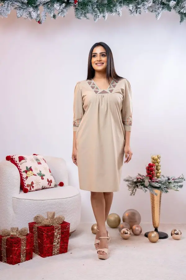 Geometric Embroidered Short Dress - Image 4