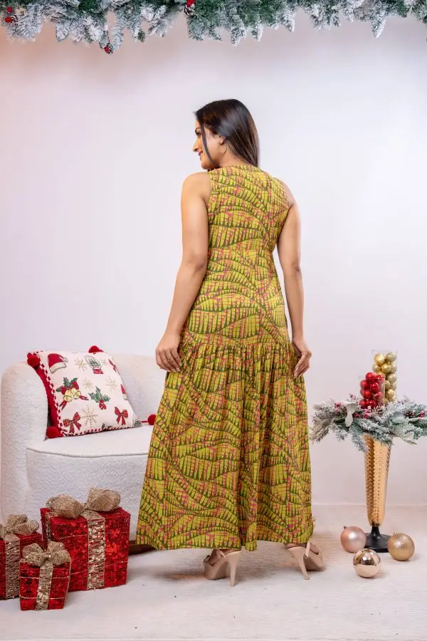 Patterned Sleeveless Button Up Dress - Image 4