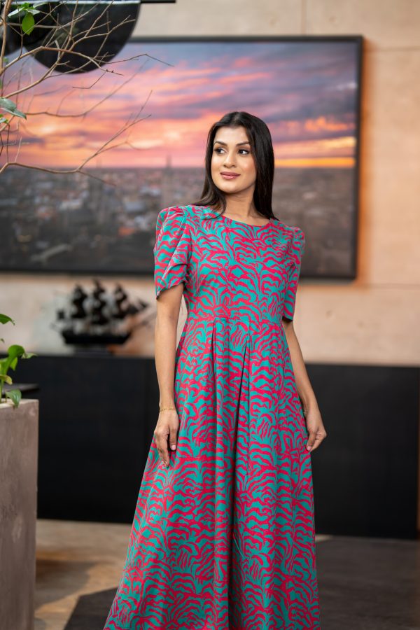 Patterned Puff Sleeved Maxi Dress - Image 4