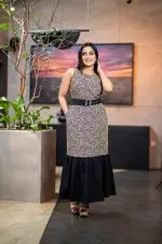 Patterned Two-Tone Sleeveless Maxi Dress - Image 5