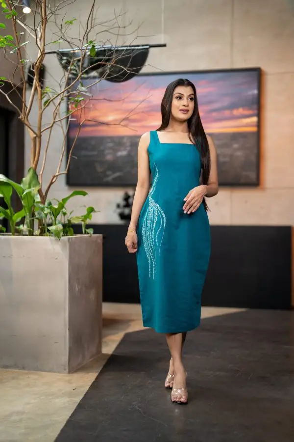 Sleeveless Square Necked Embroidery Dress - Image 2