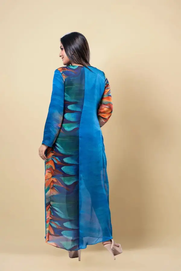 Abstract Printed V-Necked Maxi Dress - Image 4