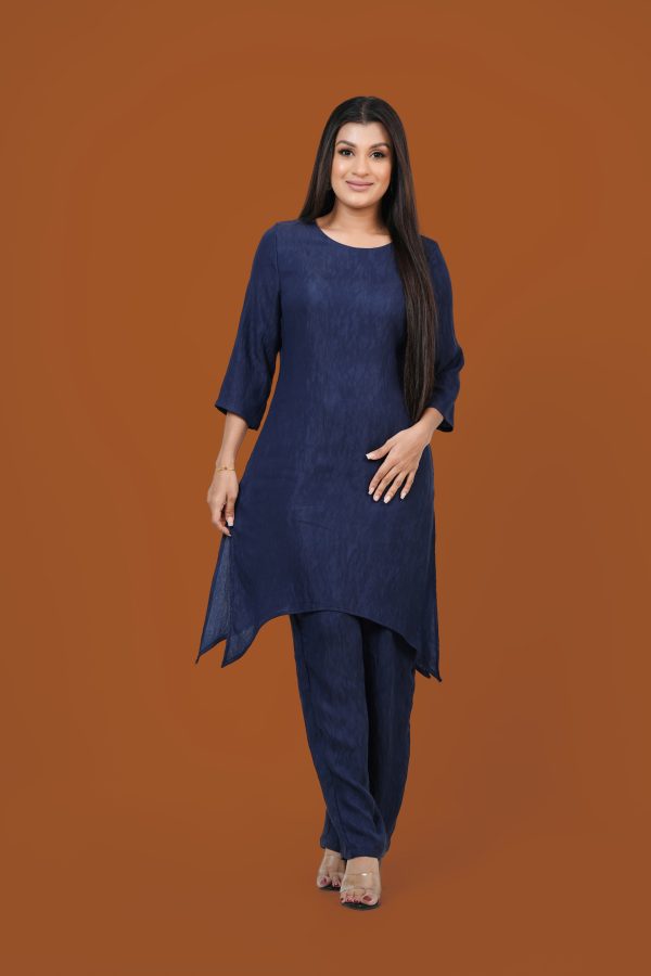 Curve Neck Slit Detailed Kurta & Pant