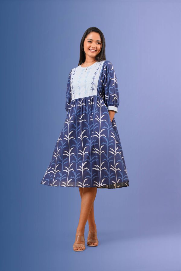 Embroidered Two-Tone Patterned Short Dress - Image 4